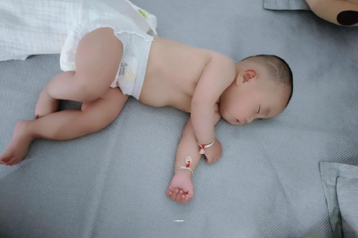延安宝宝积食发烧怎么处理